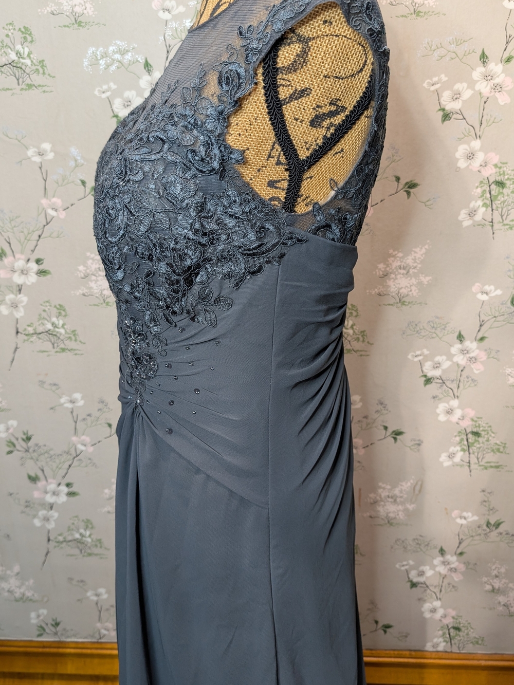 Azazie Elegant Slate Gray Lace Bodice Evening Dress PTP: 18, L: 49-60 - Picture 6 of 14